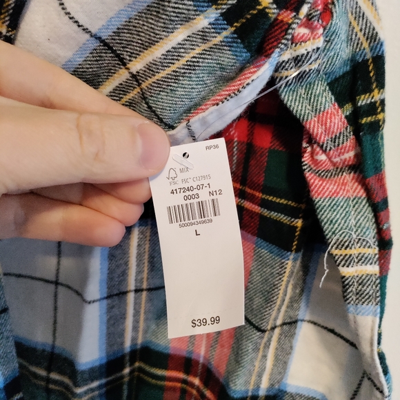 Old Navy flannel shirt plaid white green red winter warm Christmas Large NWT - Picture 7 of 11